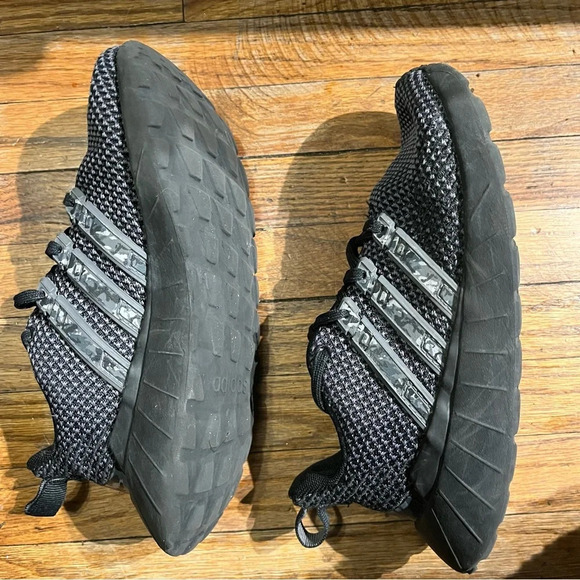 Kids black adidas mesh lace up athletic shoes - Picture 3 of 9